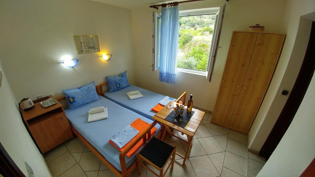 Apartments And Rooms Bova 巴斯卡 外观 照片