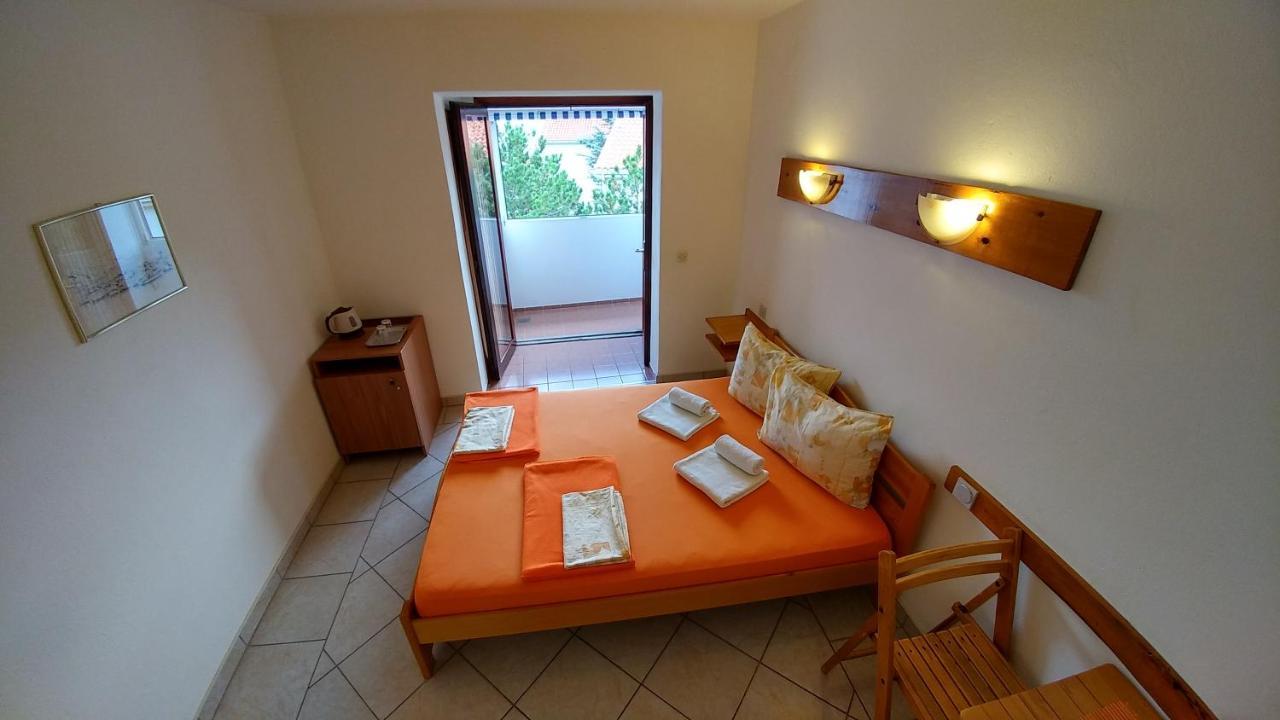 Apartments And Rooms Bova 巴斯卡 外观 照片